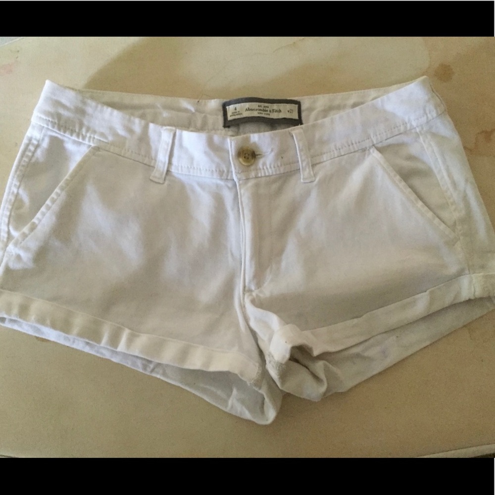 Abercrombie and Fitch size 4 white shorts